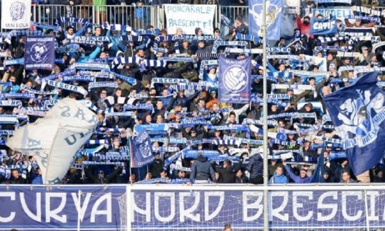Notizie Napoli Brescia: curva chiusa con condizionale per razzismo verso Pjanic. Due turni a Koulibaly | Primapagin... 13 Brescia: curva chiusa con condizionale per razzismo verso Pjanic. Due turni a Koulibaly