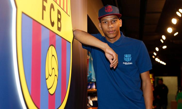 Notizie Napoli Barcellona: cambia il futuro di una meta del Napoli | Mercato 4 Barcellona: cambia il futuro di un obiettivo del Napoli