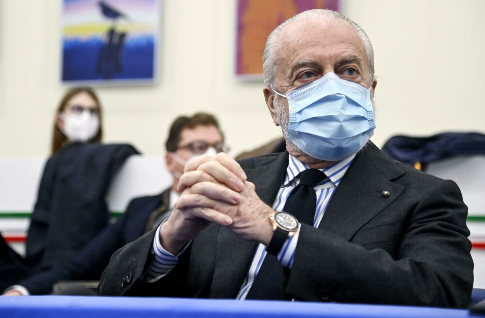 Napoli, gli auguri di Pasqua di De Laurentiis: "Fiducia verso un nuovo orizzonte luminoso" 4 Napoli, gli auguri di Pasqua di De Laurentiis: "Fiducia verso un nuovo orizzonte luminoso"