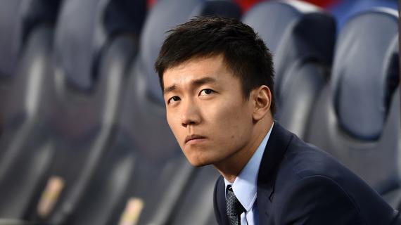 TOP NEWS Ore 20 - Inter, contestazione dei tifosi contro Zhang. Napoli ok in amichevole 8 TOP NEWS Ore 20 - Inter, contestazione dei tifosi contro Zhang. Napoli ok in amichevole