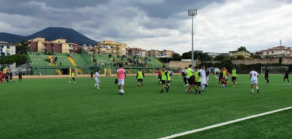 Eccellenza/Girone B - Ercolanese-Maddalonese, è pari di rigore: Sorrentino risponde a Fava 7 Eccellenza/Girone B - Ercolanese-Maddalonese, è pari di rigore: Sorrentino risponde a Fava