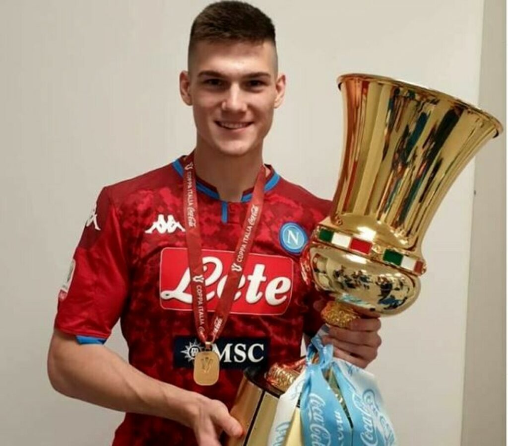Idasiak: "Spalletti molto allegro e perfezionista. Nello spogliatoio del Napoli ci sono tre leader" 20 Idasiak: "Spalletti molto allegro e perfezionista. Nello spogliatoio del Napoli ci sono tre leader"