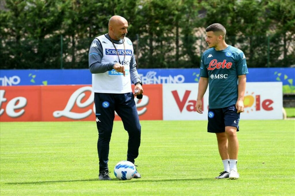 Napoli, finalmente una notizia positiva: Demme negativo al Covid 2 Napoli, finalmente una buona notizia: Demme negativo al Covid