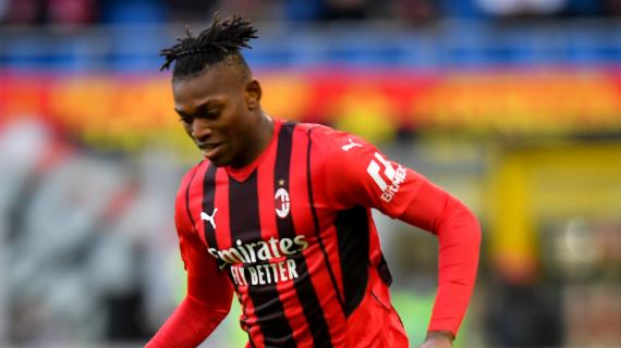 Milan, Leao fermato da una lesione al bicipite femorale: può tornare con il Napoli 12 Milan, Leao fermato da una lesione al bicipite femorale: può tornare con il Napoli