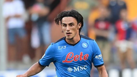 "Il mio ruolo? Pure per me è molto complicato rispondere". Rivedi Elmas dopo Napoli-Leicester 4 "Il mio ruolo? Anche per me è difficile rispondere". Rivedi Elmas dopo Napoli-Leicester