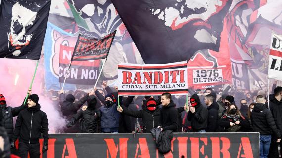 Milan, stasera col Napoli incasso superiore ai 3.5 milioni di euro: a San Siro 54.647 tifosi 19 Milan, stasera col Napoli incasso superiore ai 3.5 milioni di euro: a San Siro 54.647 tifosi
