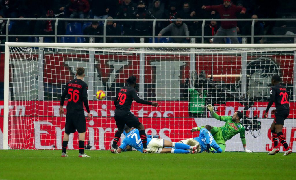Milan-Napoli, il Patron dell'Aia Trentalange: "Il calciatore in fuorigioco impatta sull'avversario" 4 Milan-Napoli, il Presidente dell'Aia Trentalange: "Il giocatore in fuorigioco impatta sull'avversario"