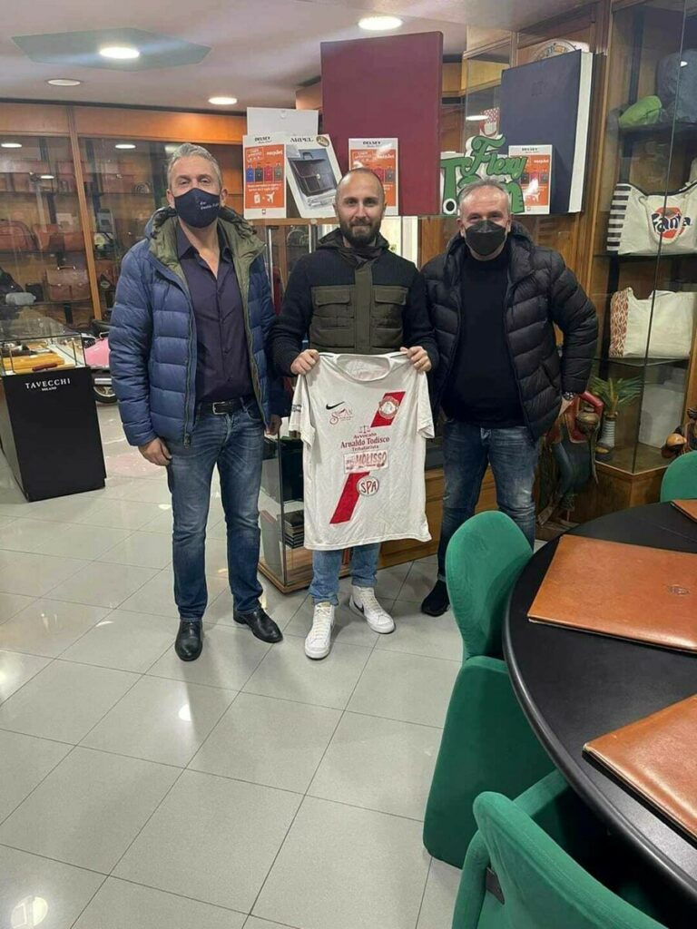 Virtus Campania, botti di fine anno dal mercato: comprato il calciatore della zona centrale del campo Orefice 20 Virtus Campania, botti di fine anno dal mercato: acquistato il centrocampista Orefice