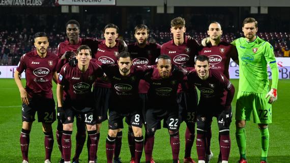 Napoli-Salernitana a rischio? Altro positivo nei granata, a questo punto saliti a quota 8 4 Napoli-Salernitana a rischio? Altro positivo nei granata, ora saliti a quota 8
