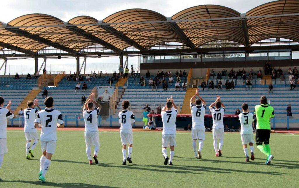 Eccellenza Campania/Girone B - Savoia vittorioso di rigore: Scarpa piega il Napoli United 8 Eccellenza Campania/Girone B - Savoia vittorioso di rigore: Scarpa piega il Napoli United