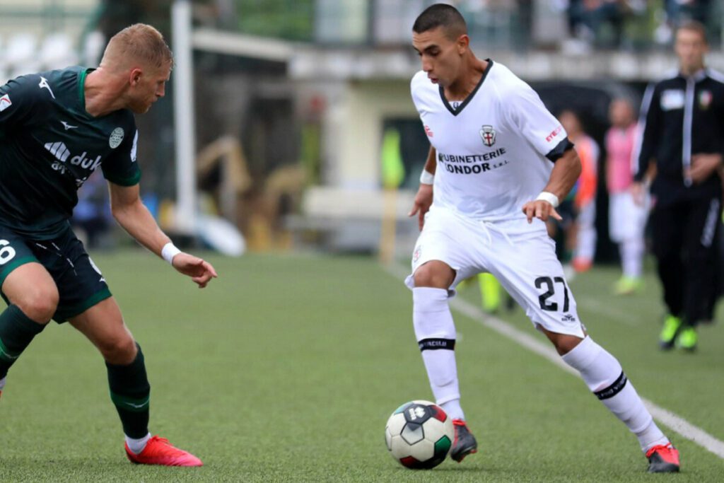Juve Stabia, comprato Erradi dalla Pro Vercelli: un nuovo metodista agli ordini di Sottili 16 Juve Stabia, acquistato Erradi dalla Pro Vercelli: un nuovo centrocampista agli ordini di Sottili