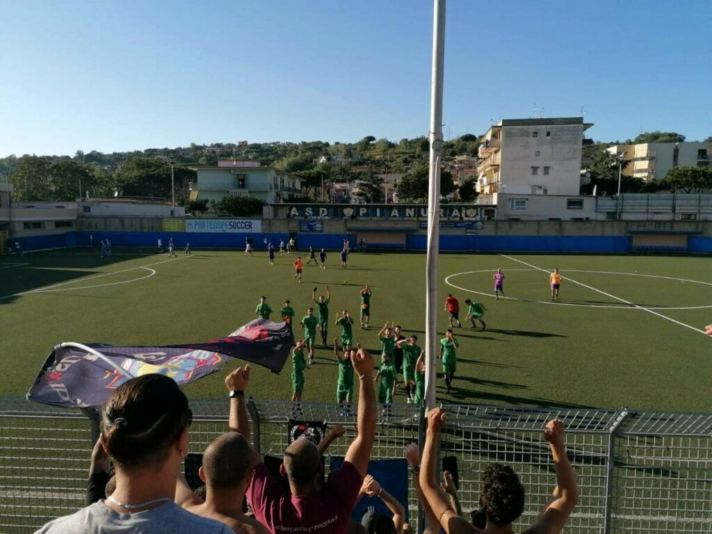 Promozione Campania/Girone C - Il derby flegreo va al Quartograd: 2-1 alla Montecalcio 2 Promozione Campania/Girone C - Il derby flegreo va al Quartograd: 2-1 alla Montecalcio