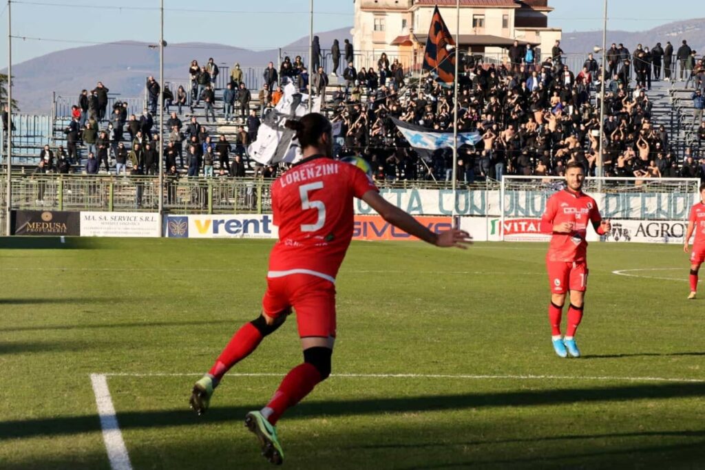 Turris, Lorenzini si trasferisce al Catania: cessione l'intero cartellino 7 Turris, Lorenzini si trasferisce al Catania: cessione a titolo definitivo