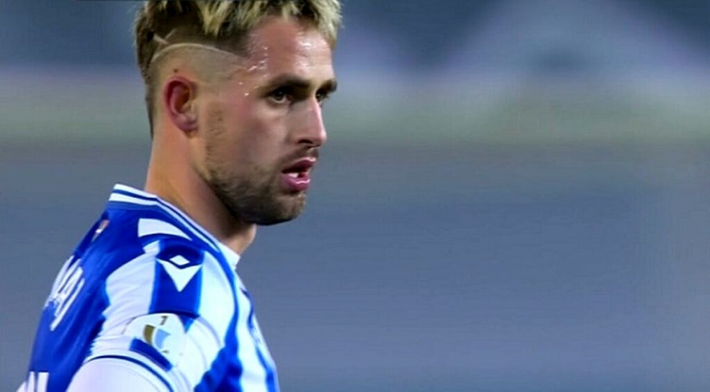 DALLA SPAGNA - Napoli favorito per Januzaj: "Azzurri disposti a tutto per il belga" 10 DALLA SPAGNA - Napoli favorito per Januzaj: "Azzurri disposti a tutto per il belga"