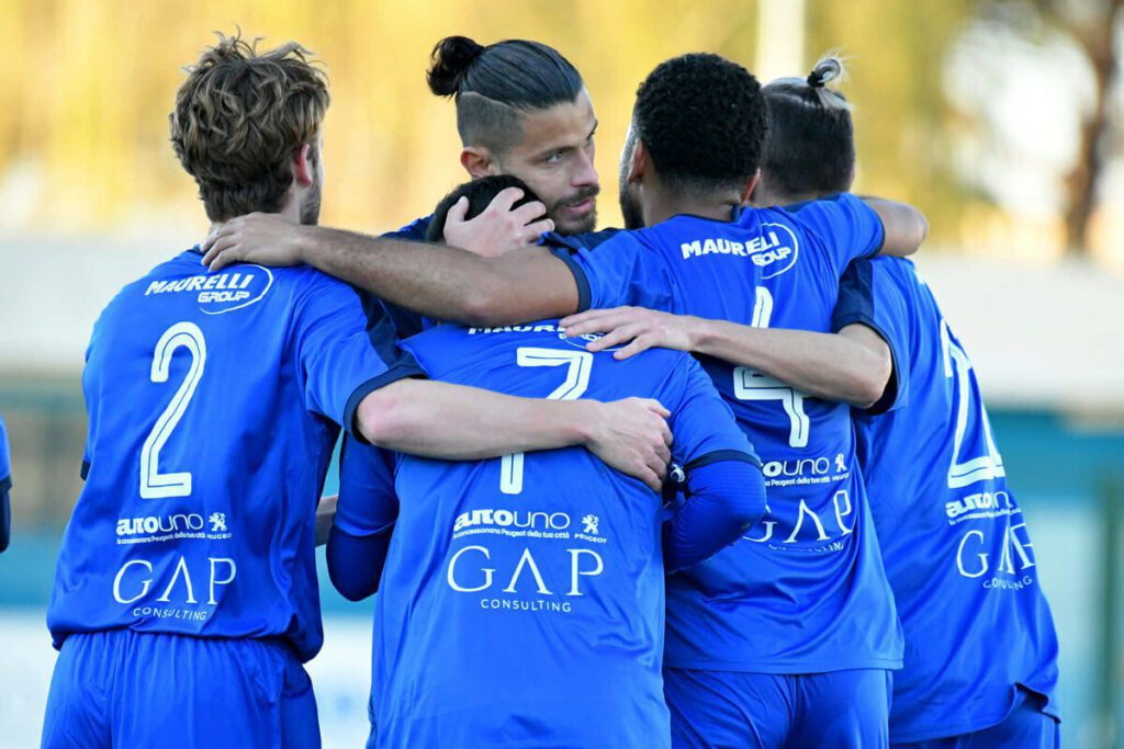 Eccellenza Campania/Girone B - Il Napoli United remuntada e vince: battuto il Real Forio al Vallefuoco 8 Eccellenza Campania/Girone B - Il Napoli United rimonta e vince: battuto il Real Forio al Vallefuoco