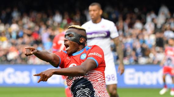 Napoli, Osimhen e Lozano usciti malconci dal match con la Fiorentina: da valutare 12 Napoli, Osimhen e Lozano usciti malconci dal match con la Fiorentina: da valutare