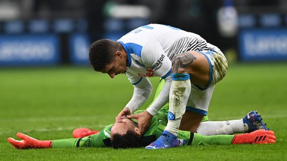 TOP NEWS Ore 13 - Napoli, tegola Ospina per la Roma. Quanto pronunciato da Pioli e Inzaghi sul derby 5 TOP NEWS Ore 13 - Napoli, tegola Ospina per la Roma. Le parole di Pioli e Inzaghi sul derby