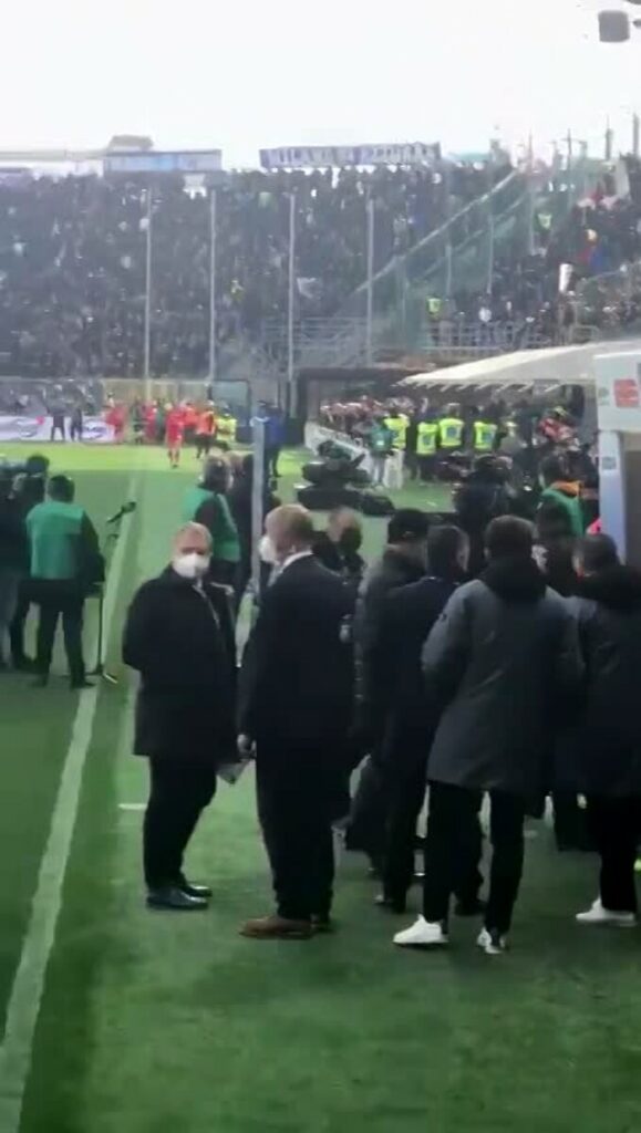 "Negro di merda" a Koulibaly, vergogna razzista dopo Atalanta-Napoli a Bergamo | VIDEO 20 "Negro di merda" a Koulibaly, vergogna razzista dopo Atalanta-Napoli a Bergamo | VIDEO