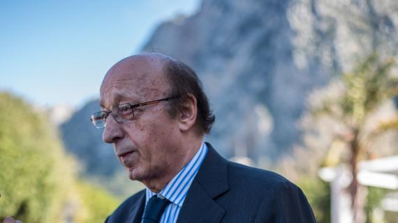 Moggi: "Dallo scudetto perso in albergo, Napoli mai vincente: non regge alla pressione della città" 15 Moggi: "Dallo scudetto perso in albergo, Napoli mai vincente: non regge alla pressione della città"