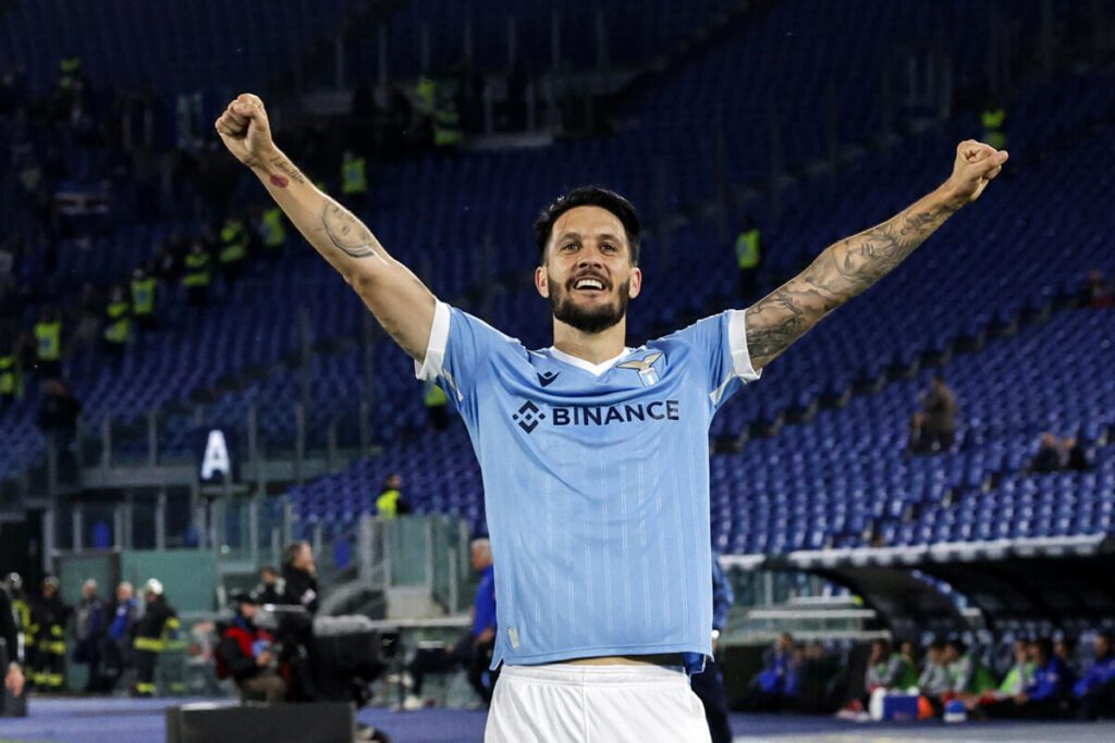Calciomercato Napoli - Ipotesi di scambio Luis Alberto-Politano in caso di addio di Fabian e Zielinski 5 Calciomercato Napoli - Ipotesi di scambio Luis Alberto-Politano in caso di addio di Fabian e Zielinski