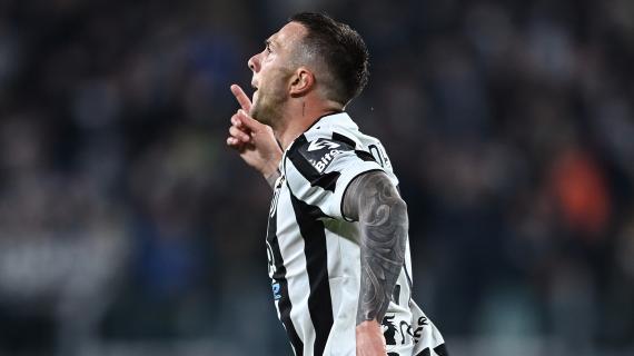 Bernardeschi si avvicina al Napoli: pronti 4 anni di contratto. E non esclude l'arrivo di Deulofeu 6 Bernardeschi si avvicina al Napoli: pronti 4 anni di contratto. E non esclude l'arrivo di Deulofeu