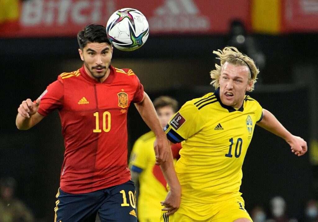 Calciomercato - Dalla Spagna: "Il Napoli si iscrive nella corsa a Soler" 7 Calciomercato - Dalla Spagna: "Il Napoli si iscrive nella corsa a Soler"