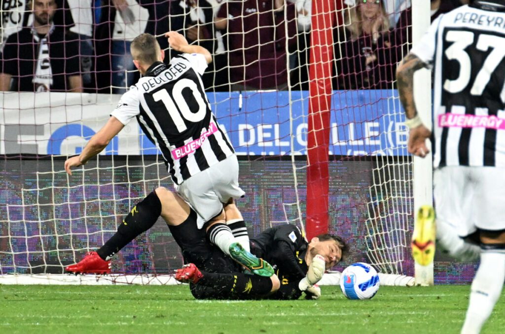 Napoli, Deulofeu si sente ora mai più un '10' che un esterno: la spiegazione del giocatore in un video 2 Napoli, Deulofeu si sente ormai più un '10' che un esterno: la spiegazione del calciatore in un video
