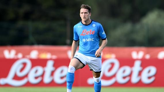 Napoli, rilancio del West Ham per Zielinski: il polacco non è sicuro della destinazione 5 Napoli, rilancio del West Ham per Zielinski: il polacco non è convinto della destinazione