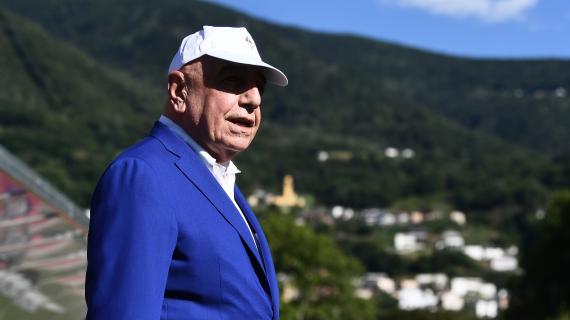 TMW - Monza, Galliani in visita al murales di Maradona prima della gara col Napoli 13 TMW - Monza, Galliani in visita al murales di Maradona prima della sfida col Napoli