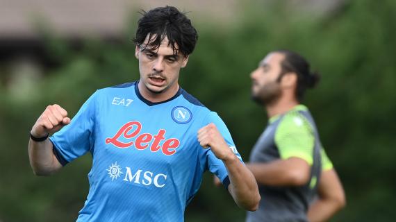 UFFICIALE: Napoli, il giovane Ambrosino si va a fare le ossa: ceduto al Como a titolo temporaneo 13 UFFICIALE: Napoli, il giovane Ambrosino si va a fare le ossa: ceduto al Como in prestito