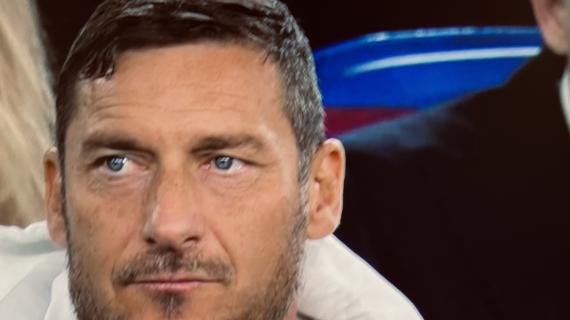 Totti: "Se il Napoli non calerà possibilità minime per le altre. Roma, obiettivo Champions"