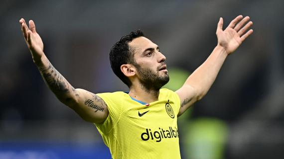 Inter, Calhanoglu: "Vogliamo battere il Napoli alla ripresa. Dobbiamo prepararci al meglio" 11 Inter, Calhanoglu: "Vogliamo battere il Napoli alla ripresa. Dobbiamo prepararci al meglio"