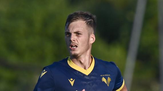 Hellas Verona, Ilic via solo l'intero cartellino per 25 milioni. Lazio e Napoli avvisate 12 Hellas Verona, Ilic via solo a titolo definitivo per 25 milioni. Lazio e Napoli avvisate