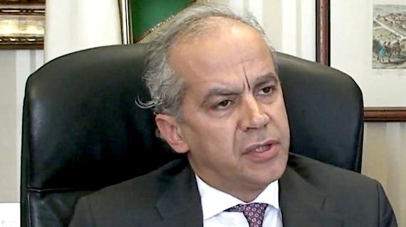 Sospendere le trasferte ai tifosi di Roma e Napoli? il Ministro Piantedosi: "Sto valutando" 12 Sospendere le trasferte ai tifosi di Roma e Napoli? il Ministro Piantedosi: "Sto valutando"