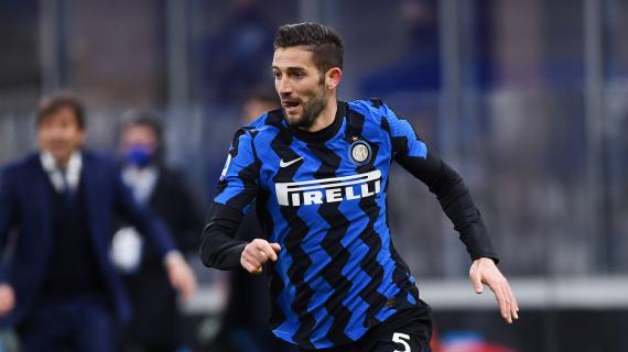Inter, Gagliardini: "Testa alla Supercoppa. Futuro? Sono stati due anni tosti giocando poco" 13 Inter, Gagliardini: "Testa alla Supercoppa. Futuro? Sono stati due anni tosti giocando poco"