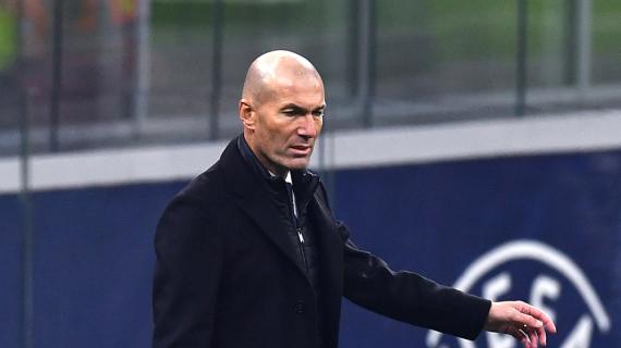 Juventus, Zidane rimane sullo sfondo. Ma sull'ex Real c'è pure il Paris Saint-Germain 5 Juventus, Zidane resta sullo sfondo. Ma sull'ex Real c'è anche il Paris Saint-Germain