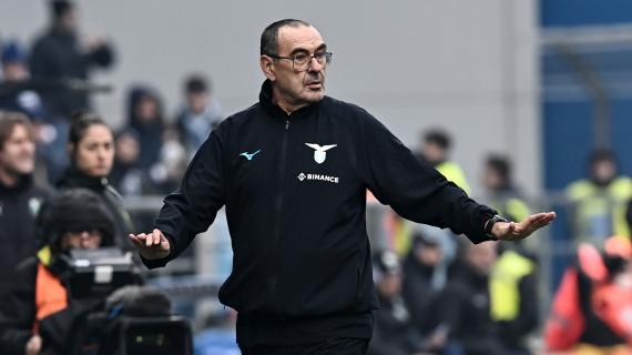 Lazio, Sarri inquieto. Non era stato neanche avvertito che il team manager fosse a Buenos Aires