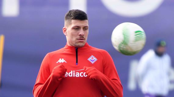 Fiorentina, Jovic show di testa: solo Osimhen ha segnato più di lui tra i giocatori di A