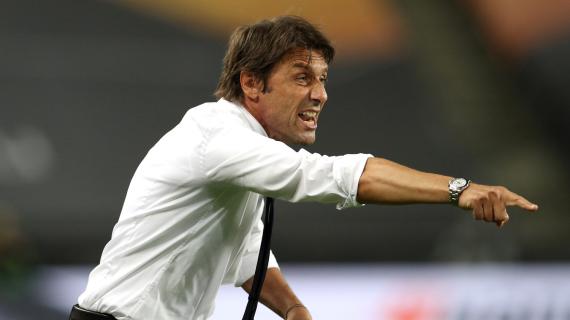 Conte: "Il Milan è campione d'Italia, noi quarti dopo una rincorsa e non abbiamo vinto niente" 11 Conte: "Il Milan è campione d'Italia, noi quarti dopo una rincorsa e non abbiamo vinto nulla"
