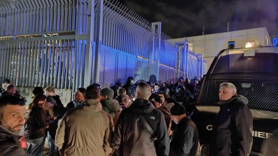 Allorchè Napoli-Eintracht diventa un problema per l'ordine pubblico. Era meglio evitare l'escalation 7 Quando Napoli-Eintracht diventa un problema per l'ordine pubblico. Era meglio evitare l'escalation
