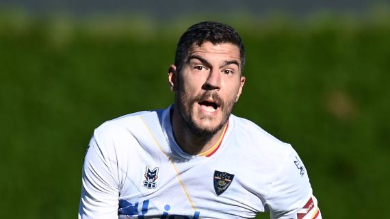 Lecce, allenamento mattutino verso il Napoli: un assente e un giocatore a parte