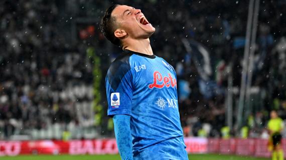 Napoli, Raspadori fa già esplodere la festa: notte di delirio a Capodichino