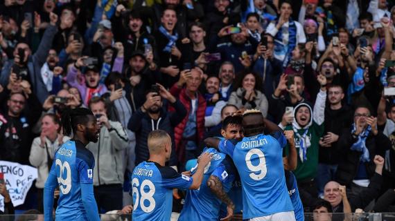 Maradona sold-out per Napoli-Salernitana. Parecchi tifosi chiedono l'apertura del settore dedicato alla tifoseria ospite 10 Maradona sold-out per Napoli-Salernitana. Tanti tifosi chiedono l'apertura del settore ospiti