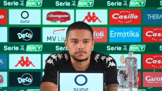 Bari, ag.Caprile: "Merita una chance in Serie A, non so se il Napoli ha chiesto informazioni"