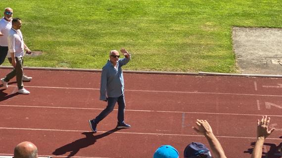 NEWS - Napoli, subito entusiasmo travolgente nel ritiro di Dimaro. Cori per il patron De Laurentiis 8 TMW - Napoli, subito entusiasmo travolgente nel ritiro di Dimaro. Cori per il patron De Laurentiis