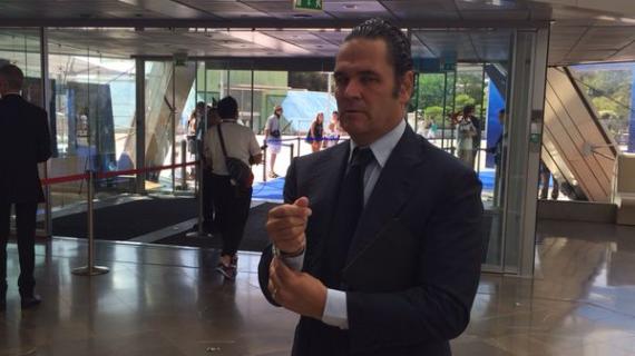 Napoli, De Laurentiis saluta Formisano: "Affronterà nuove partite". Lo attende la Salernitana 3 Napoli, De Laurentiis saluta Formisano: "Affronterà nuove sfide". Lo attende la Salernitana