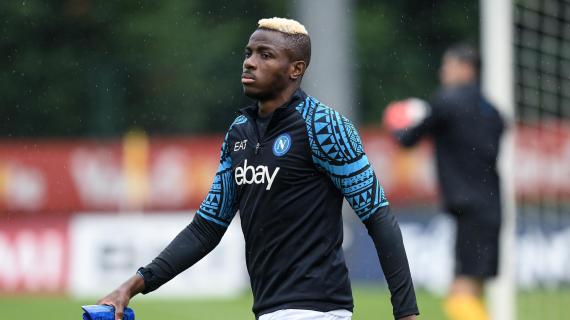 Manca solo l'annuncio per il rinnovo di Osimhen: ingaggio primato per il Napoli, i dettagli 10 Manca solo l'annuncio per il rinnovo di Osimhen: ingaggio record per il Napoli, i dettagli