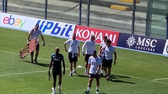 Napoli, niente di grave per Osimhen: l'infortunio non mette al rischio il debutto col Frosinone 7 Napoli, nulla di grave per Osimhen: l'infortunio non mette al rischio il debutto col Frosinone