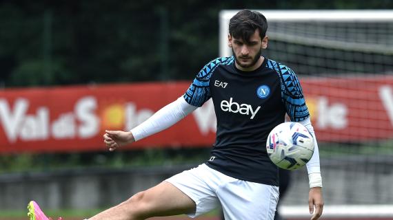 Kvaratskhelia: "Contento per la nomination al Pallone d'Oro. Euro U21? Chiedete al Napoli" 3 Kvaratskhelia: "Felice per la nomination al Pallone d'Oro. Euro U21? Chiedete al Napoli"