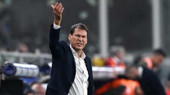 Napoli, Garcia: "La Champions non può essere una meta, ma è un'ambizione" 14 Napoli, Garcia: "La Champions non può essere un obiettivo, ma è un'ambizione"